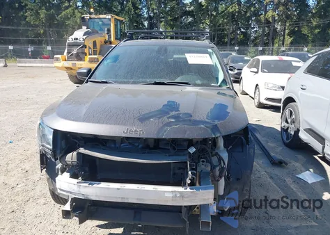 2018 Jeep Compass Sport 4X4 z USA, uszkodzony, nr VIN 3C4NJDAB3JT176569